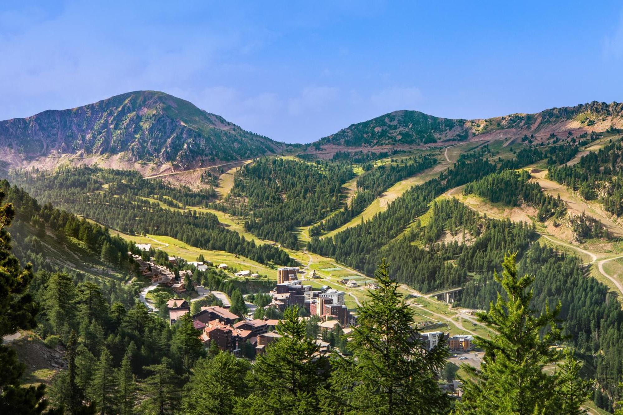 Sowell Hotels Le Pas Du Loup 伊索拉 外观 照片